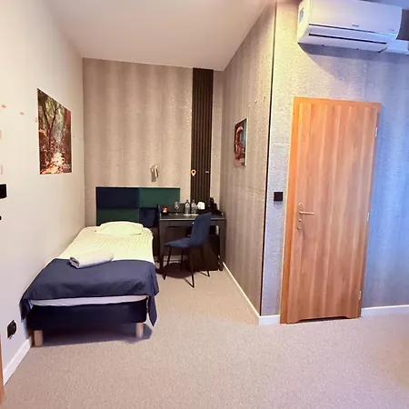 Apartahotel Tour 3*