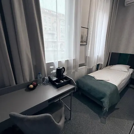 Apartahotel Tour 3*