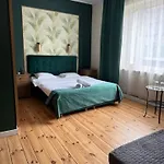 Tour 3* بوزنان