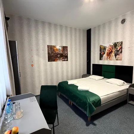 Tour 3* بوزنان