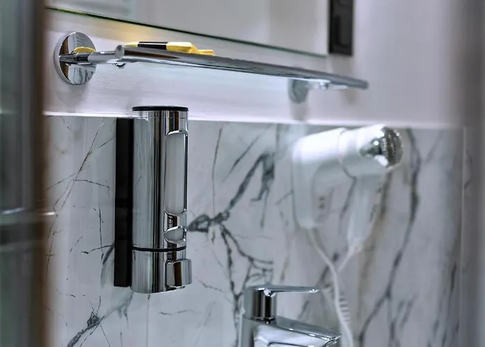 Tour 3* بوزنان