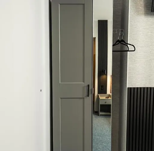 Tour 3* بوزنان